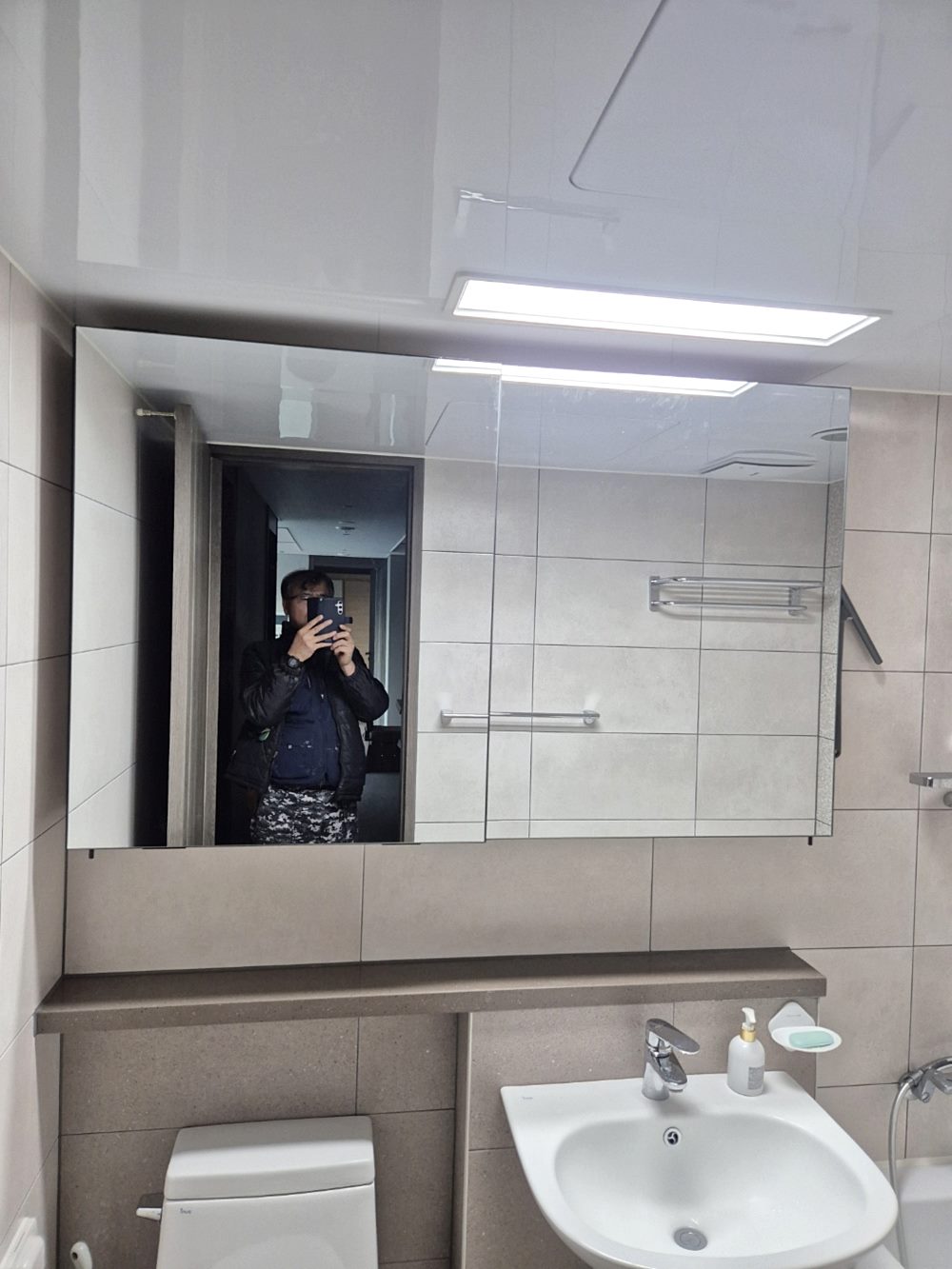 수원시권선구 서둔동 강화유리 시공